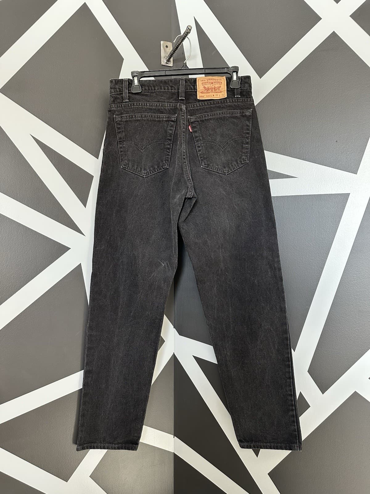 Vintage 90’s Levi’s 550 Relaxed Fit Tapered Leg Men’s Jeans Black Sz-30x31 USA