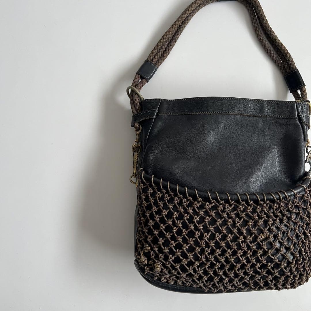 GUCCI Fish Net Shoulder Bag Leather Black Gold Hardware Vintage Logo From Japan thumbnail 17