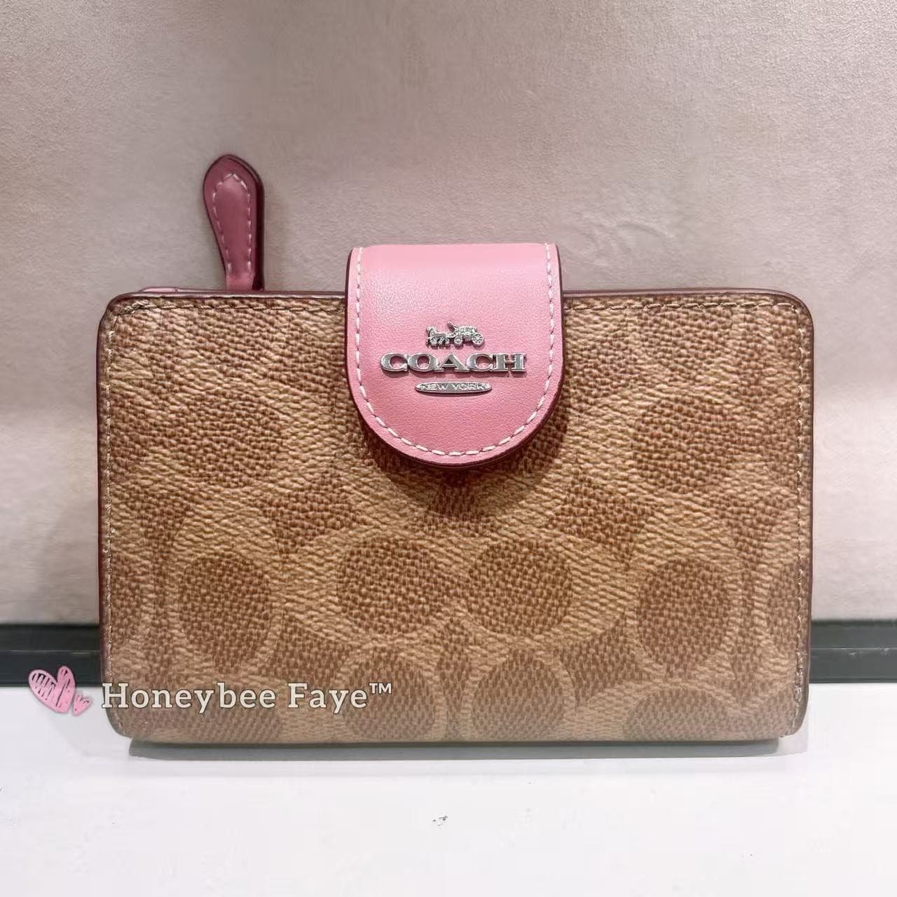 NWT Coach Medium Corner Zip Wallet In Signature Canvas CW786