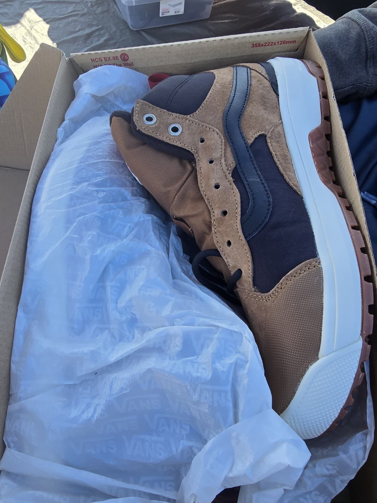 VANS UltraRange EXO Hi MTE Dachshund /black Men's Size 10 NEW Insulated Outdoor thumbnail 2