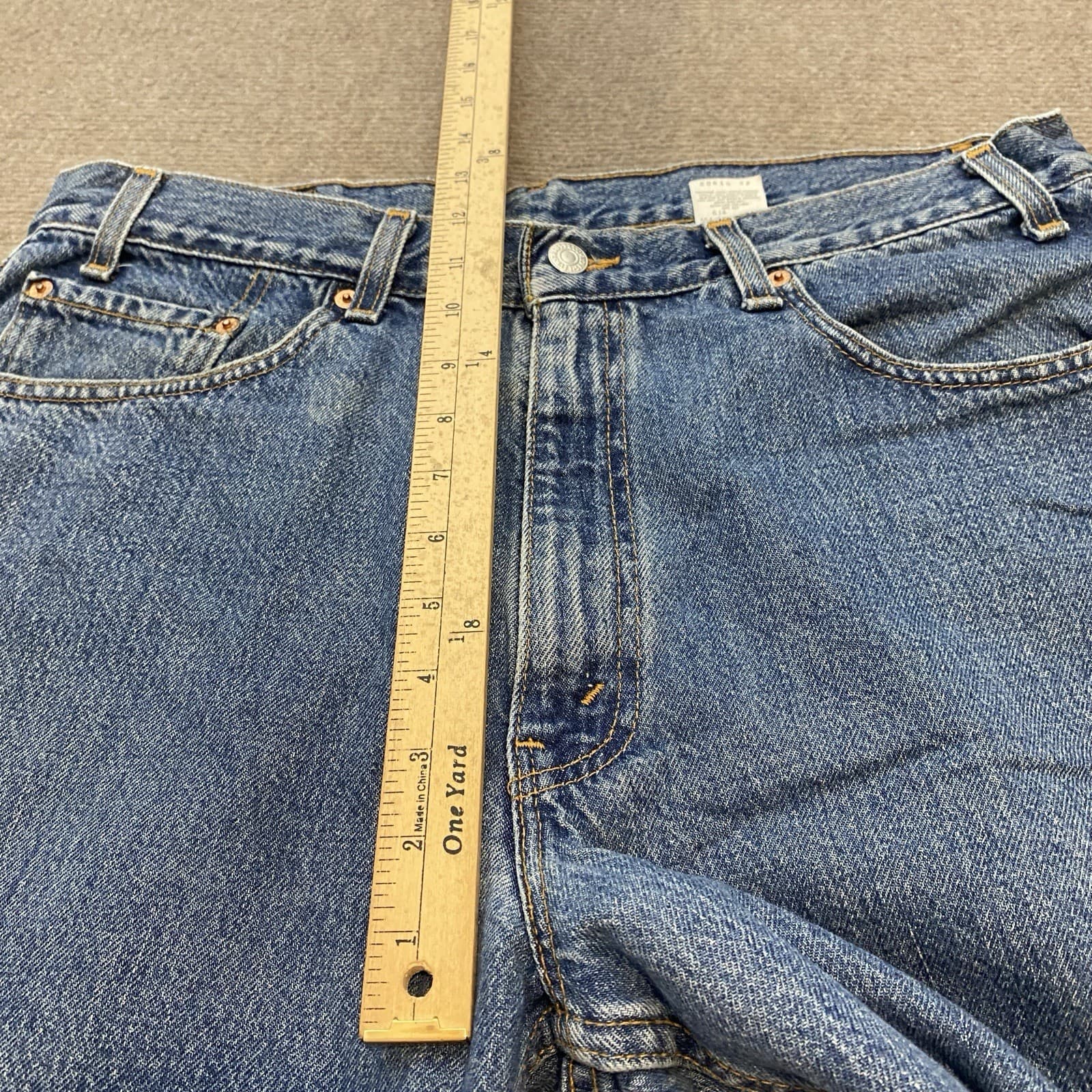 vtg Levi’s 550 Jeans Mens 38 Fits 36x31 Y2K Baggy Blue USA Made Classic Denim thumbnail 9