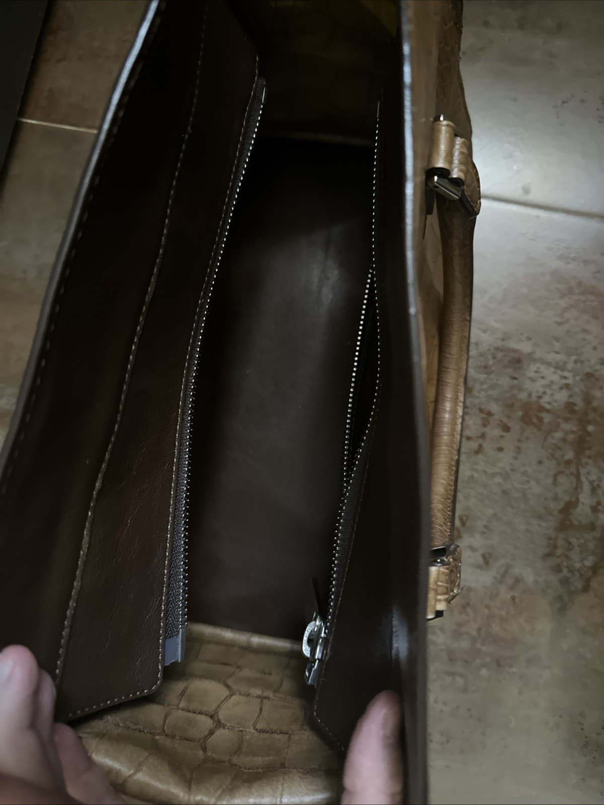 Michael Kors Women’s Bag Alligator Embossed Leather thumbnail 6