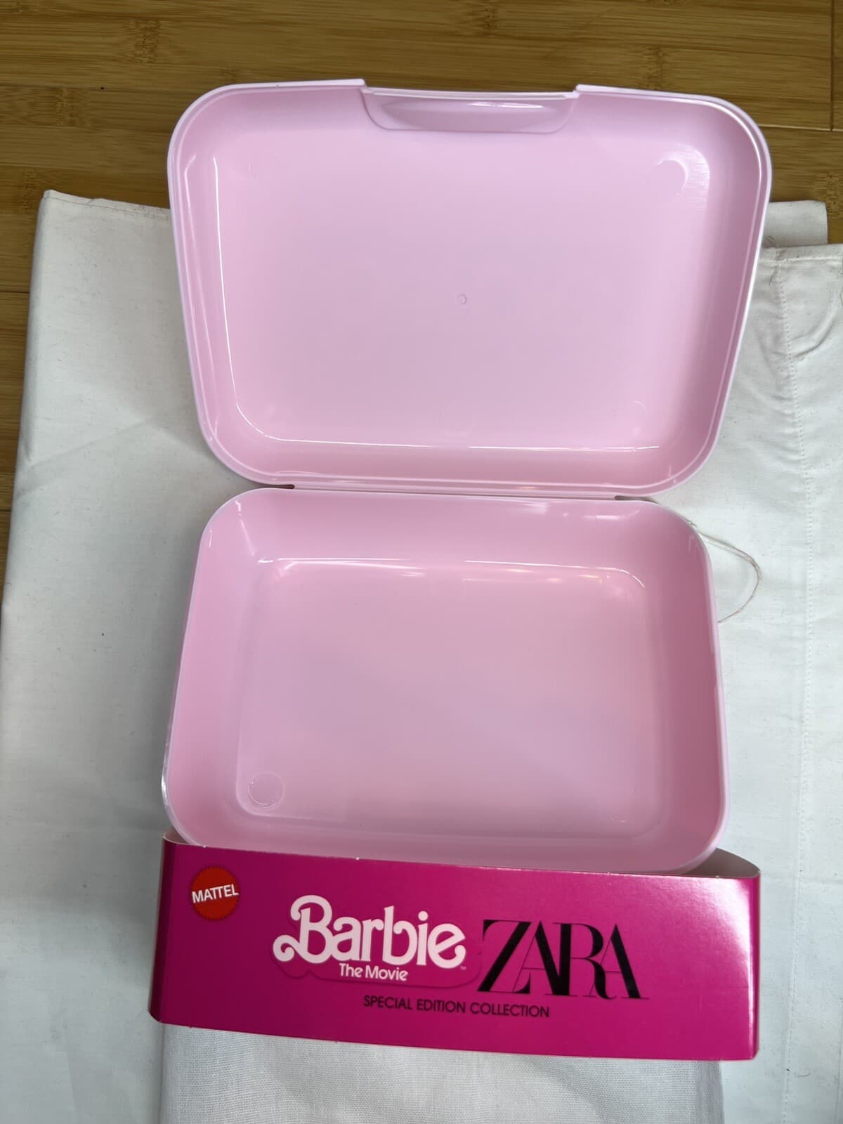 Barbie the Movie x Zara Pink Lunch Box/ Special Edition School Snack Pot/MATTEL thumbnail 10